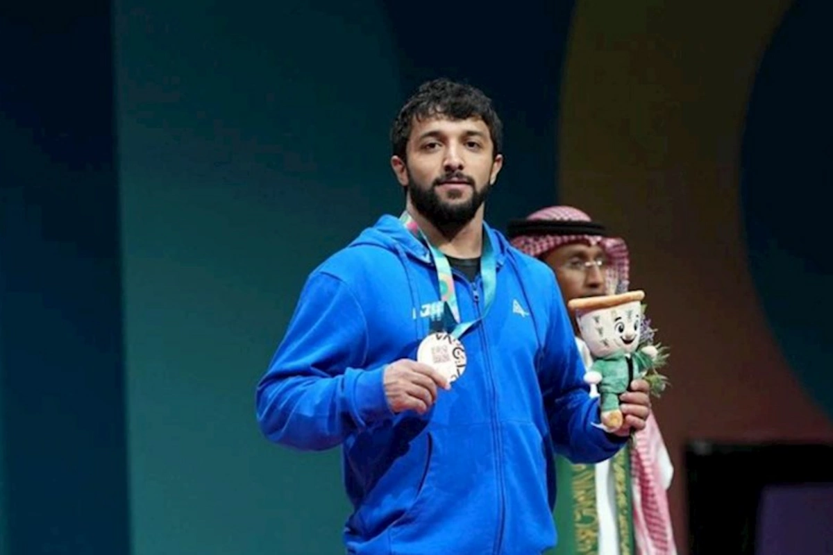 İsa Rüstəmov İslamiadada daha iki medal qazandı