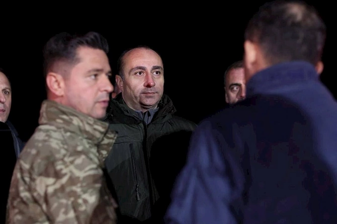 Gürcüstanın DİN başçısı təyyarə qəzasının baş verdiyi ərazidədir — FOTOLAR