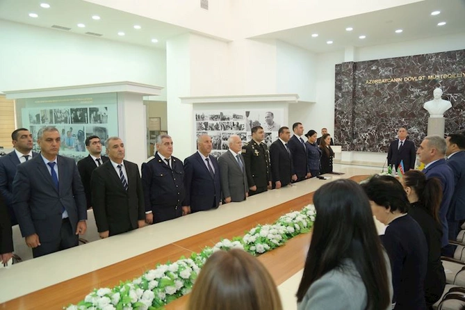 Hacıqabulda “12 noyabr - Konstitusiya Günü” münasibətilə tədbir keçirildi — FOTOLAR Hacıqabulda “12 noyabr - Konstitusiya Günü” münasibətilə tədbir keçirildi — FOTOLAR