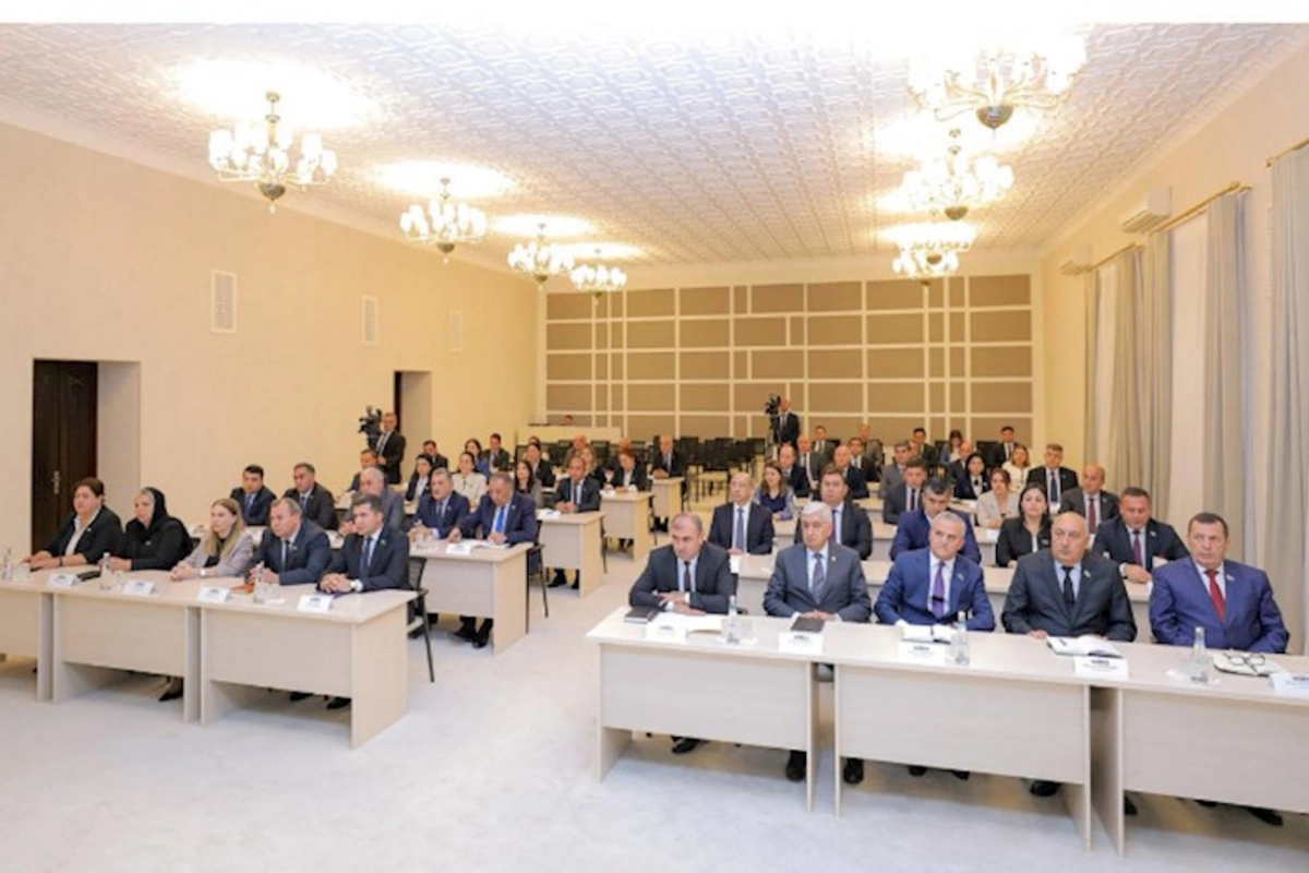 Yeni vəzifəsinə görə Baş nazir postundan azad olundu — FOTO