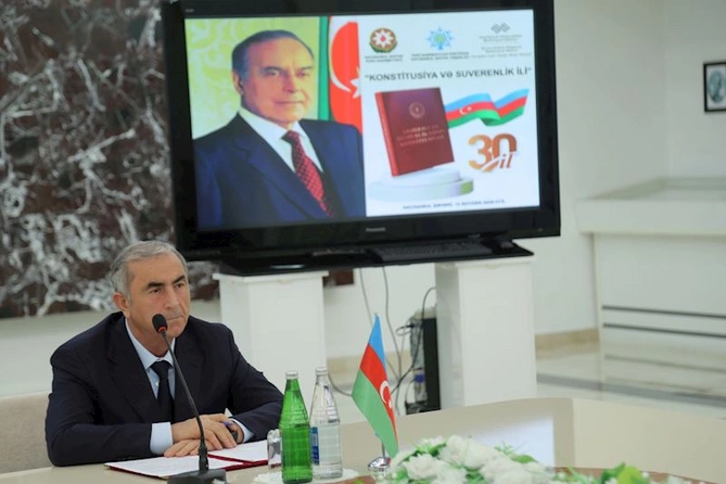 Hacıqabulda “12 noyabr - Konstitusiya Günü” münasibətilə tədbir keçirildi — FOTOLAR Hacıqabulda “12 noyabr - Konstitusiya Günü” münasibətilə tədbir keçirildi — FOTOLAR