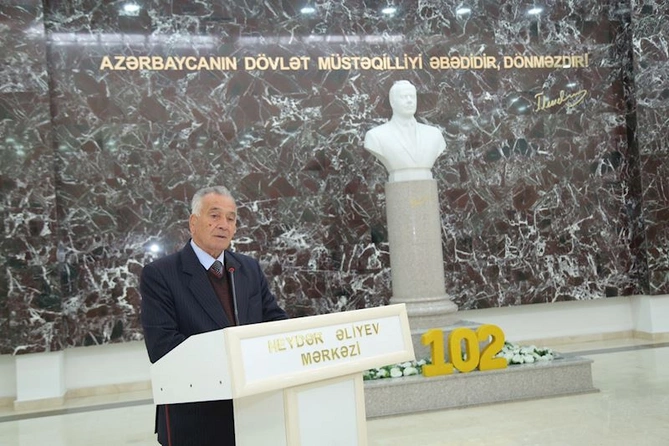 Hacıqabulda “12 noyabr - Konstitusiya Günü” münasibətilə tədbir keçirildi — FOTOLAR Hacıqabulda “12 noyabr - Konstitusiya Günü” münasibətilə tədbir keçirildi — FOTOLAR