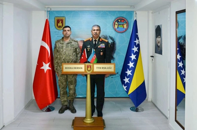 Zakir Həsənov Aİ Komandanlığı və Türk kontingentini ziyarət etdi — FOTOLAR