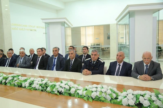 Hacıqabulda “12 noyabr - Konstitusiya Günü” münasibətilə tədbir keçirildi — FOTOLAR Hacıqabulda “12 noyabr - Konstitusiya Günü” münasibətilə tədbir keçirildi — FOTOLAR