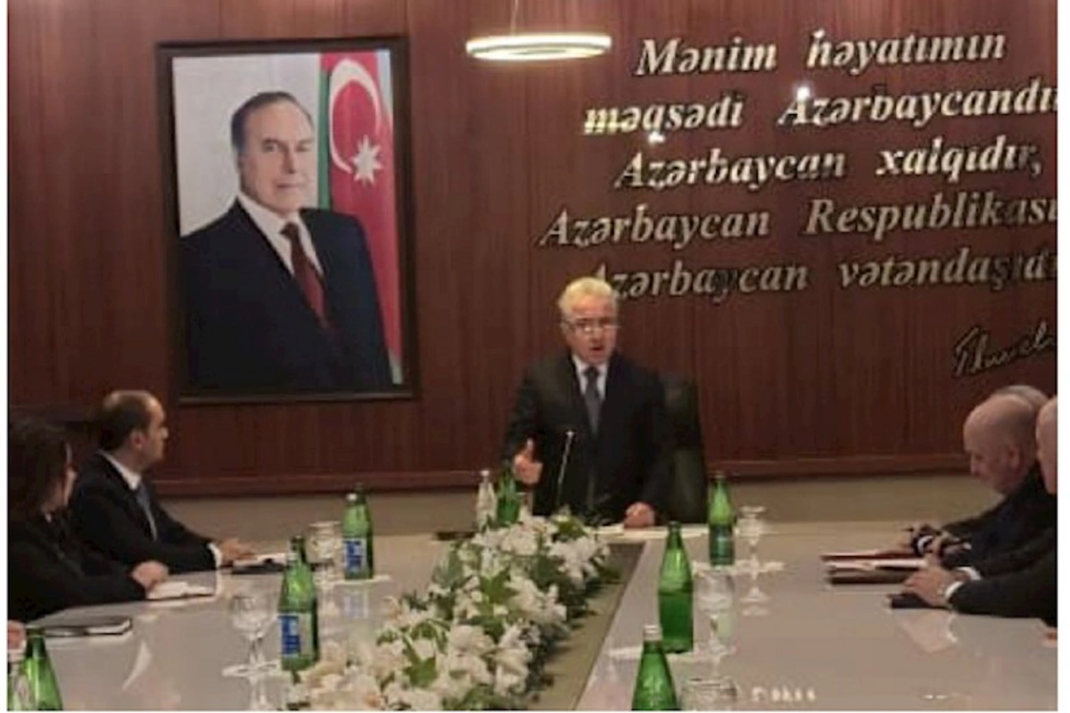 Yeni icra başçısını kollektivə bu məmur təqdim etdi