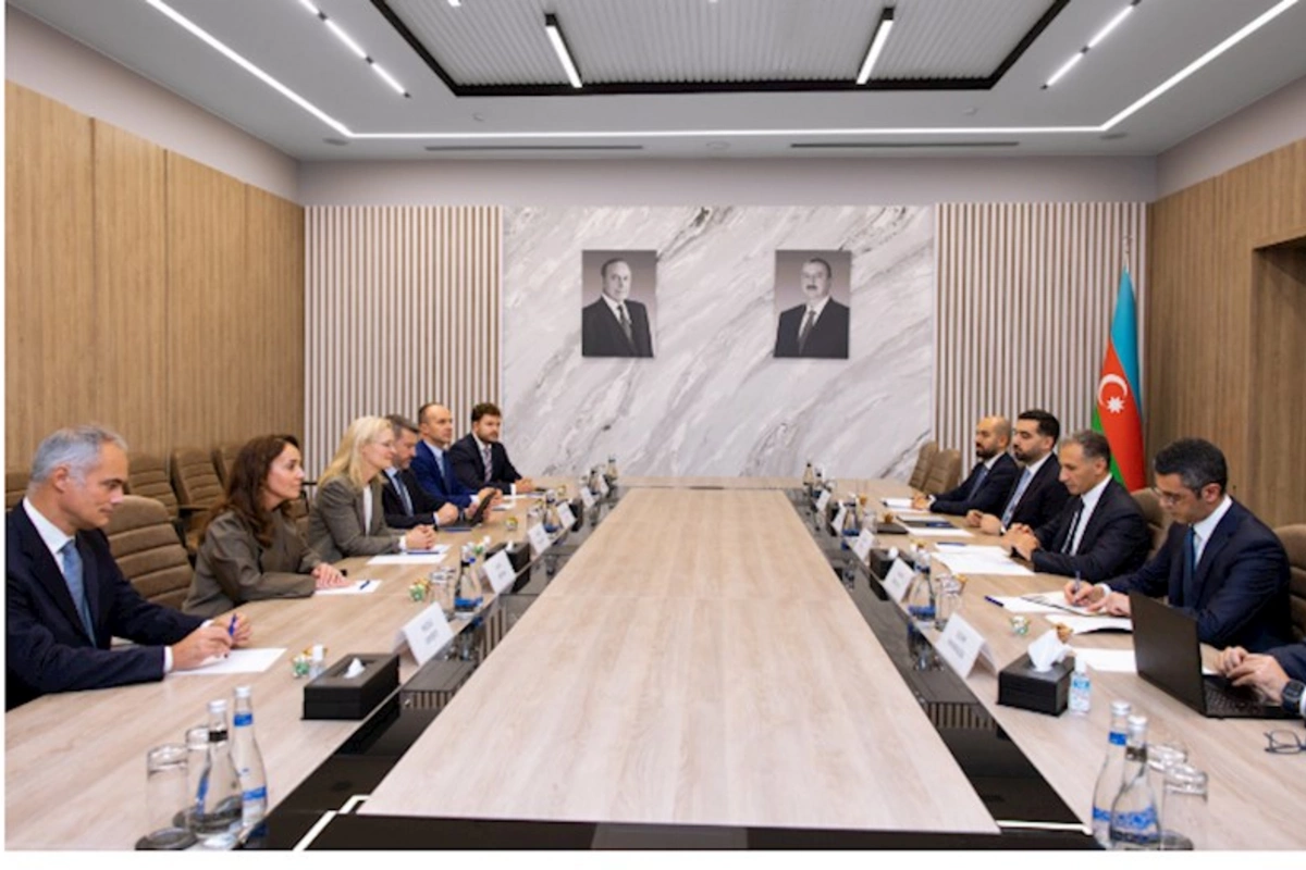 AZAL və Bakı Gəmiqayırma Zavoduna özəl investisiyaların cəlbi müzakirə edildi