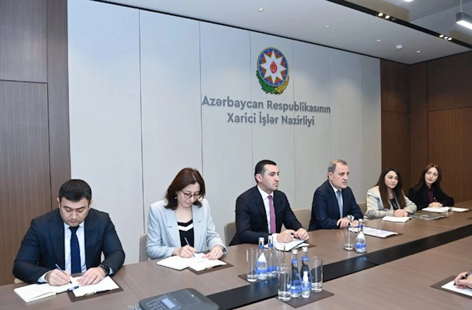 Ceyhun Bayramov Asiya Ombudsmanlar Assosiasiyasının prezidenti ilə görüşüb — FOTOLAR Ceyhun Bayramov Asiya Ombudsmanlar Assosiasiyasının prezidenti ilə görüşüb — FOTOLAR