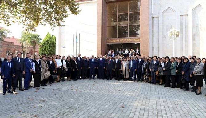 ETİHİ Respublika Komitəsinin növbəti regional görüşü Gəncədə keçirilib — FOTOLAR ETİHİ Respublika Komitəsinin növbəti regional görüşü Gəncədə keçirilib — FOTOLAR