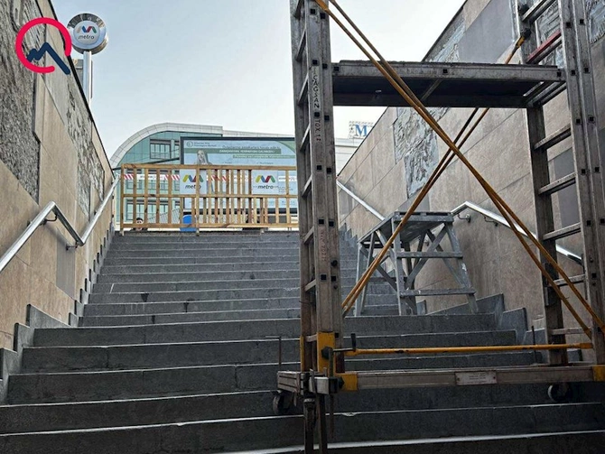 Bakıda metro stansiyalarından birinin çıxışı bağlandı — SƏBƏB (FOTOLAR)