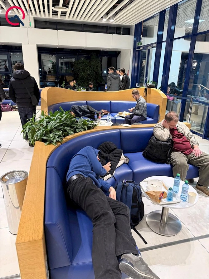 30-dan çox azərbaycanlı tələbə Moldova aeroportunda saxlanıldı — VİDEO/FOTOLAR