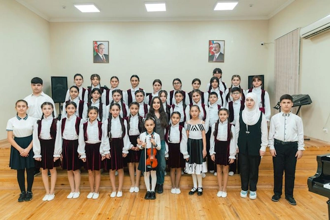 Leyla Əliyeva Mingəçevirdə şəhid ailəsini ziyarət edib, bir sıra sosial müəssisələrlə tanış olub — FOTOLAR