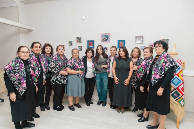 Leyla Əliyeva Mingəçevirdə şəhid ailəsini ziyarət edib, bir sıra sosial müəssisələrlə tanış olub — FOTOLAR