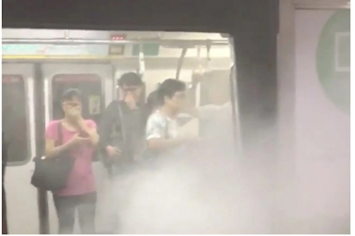Bakı metrosunda tüstülənmə oldu