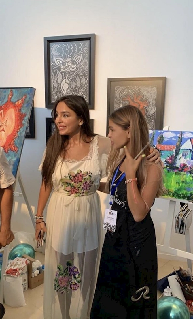 “Face studio”nun rəhbəri övladını anasından alacaqmı? — Kassasiya şikayətinə baxılacaq (FOTOLAR) “Face studio”nun rəhbəri övladını anasından alacaqmı? — Kassasiya şikayətinə baxılacaq (FOTOLAR)