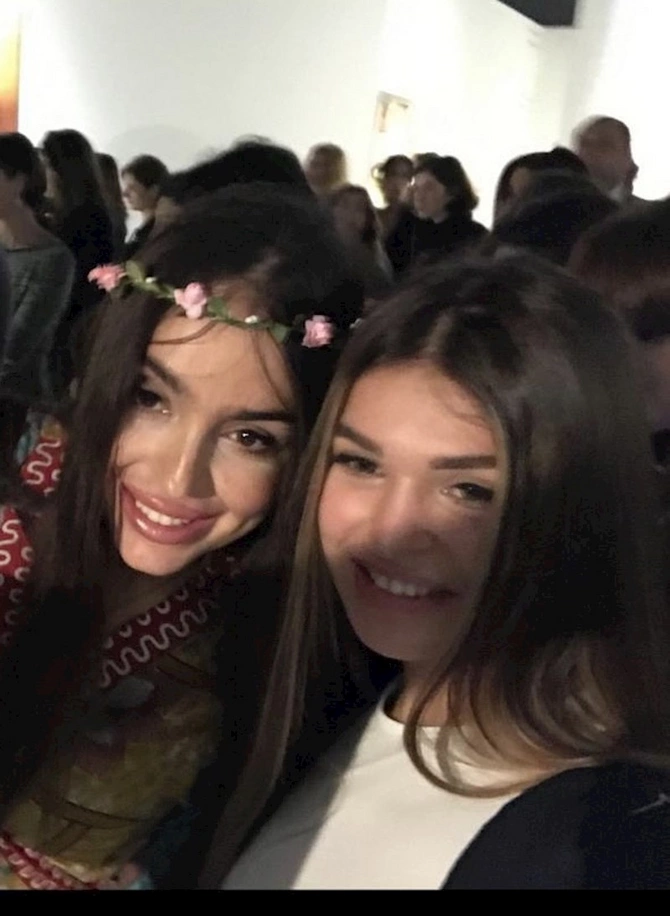 “Face studio”nun rəhbəri övladını anasından alacaqmı? — Kassasiya şikayətinə baxılacaq (FOTOLAR) “Face studio”nun rəhbəri övladını anasından alacaqmı? — Kassasiya şikayətinə baxılacaq (FOTOLAR)