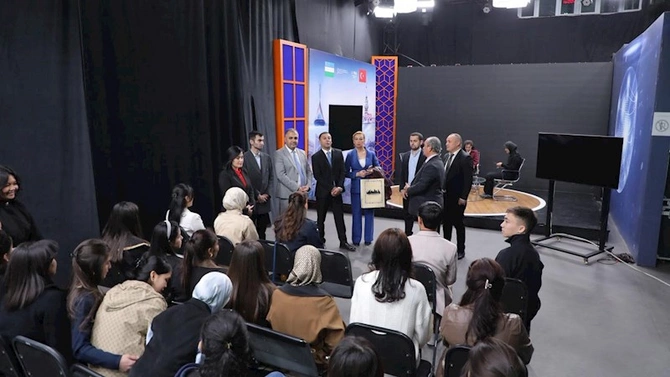 Azərbaycan və Özbəkistan arasında uğurlu media əməkdaşlığı — FOTOLAR Azərbaycan və Özbəkistan arasında uğurlu media əməkdaşlığı — FOTOLAR