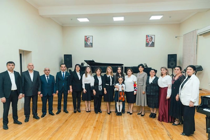 Leyla Əliyeva Mingəçevirdə şəhid ailəsini ziyarət edib, bir sıra sosial müəssisələrlə tanış olub — FOTOLAR