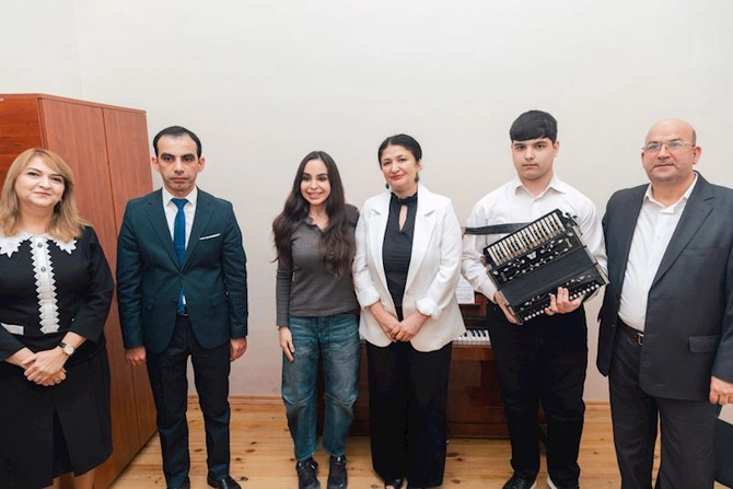 Leyla Əliyeva Mingəçevirdə şəhid ailəsini ziyarət edib, bir sıra sosial müəssisələrlə tanış olub — FOTOLAR