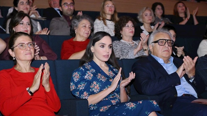 Leyla Əliyeva konsertdə iştirak edib — FOTOLAR Leyla Əliyeva konsertdə iştirak edib — FOTOLAR