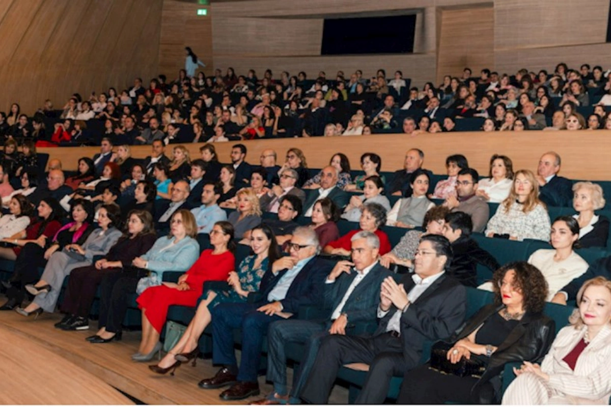 Leyla Əliyeva konsertdə iştirak edib — FOTOLAR