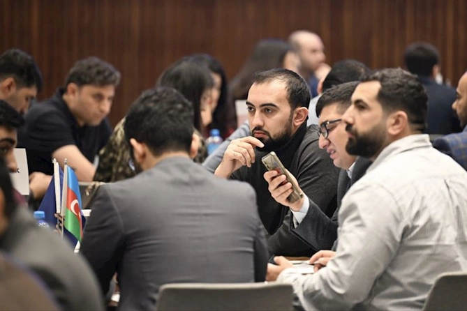 “Zəfərdən Yüksəlişə” adlı intellektual yarış keçirilib — FOTOLAR “Zəfərdən Yüksəlişə” adlı intellektual yarış keçirilib — FOTOLAR