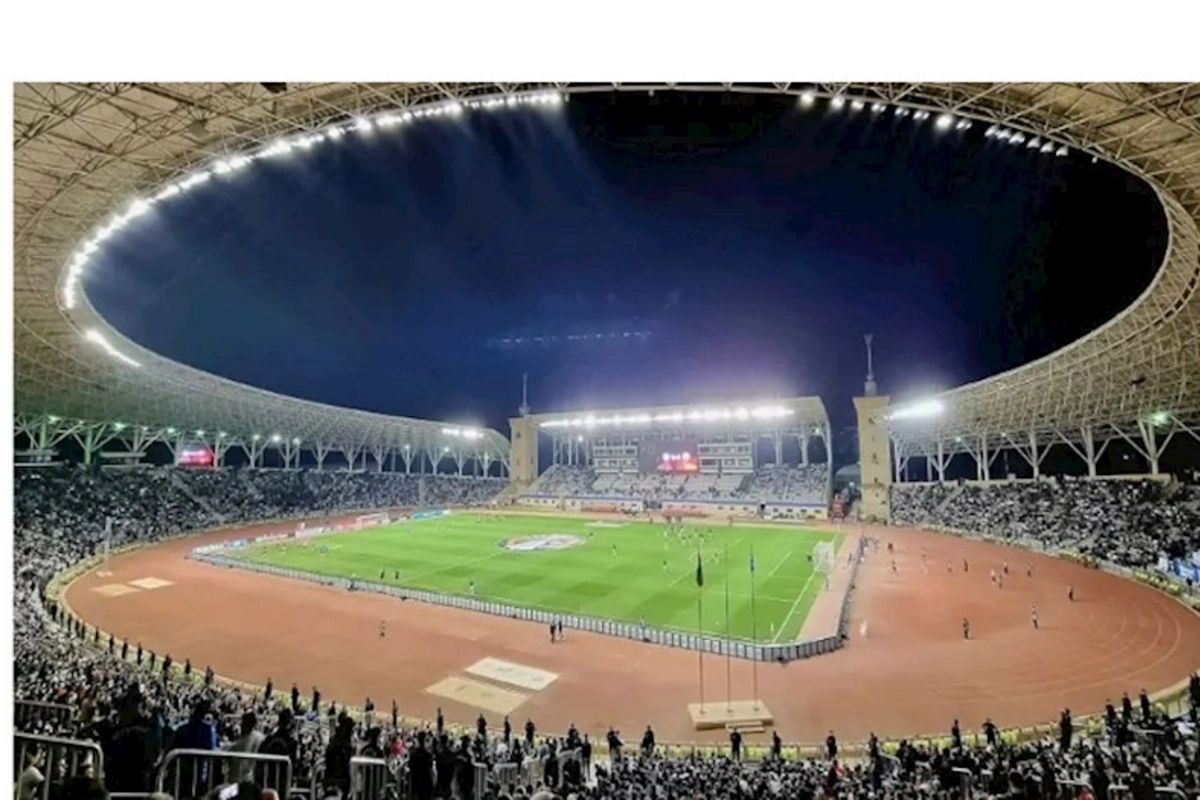 Azərbaycan-Fransa oyunu bu uşağa görə dayandı: Stadionda nə baş verib? — FOTOLAR