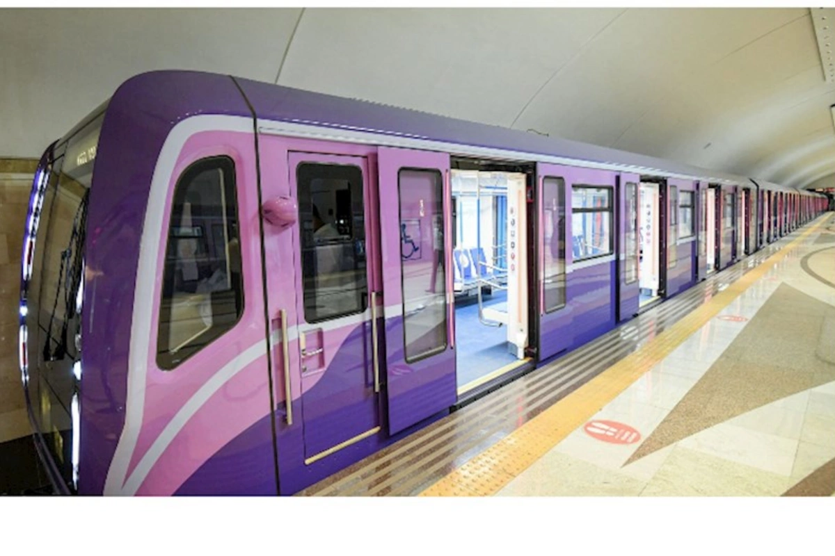 Metropoliten əməkdaşının stansiyada halı pisləşdi, xəstəxanaya yerləşdirildi
