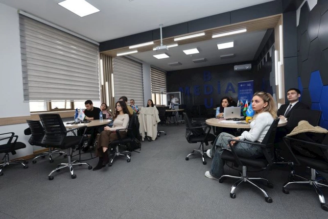 Euronews Academy layihəsi çərçivəsində Rəqəmsal Jurnalistika mövzusunda təlim proqramına başlanıb — FOTOLAR