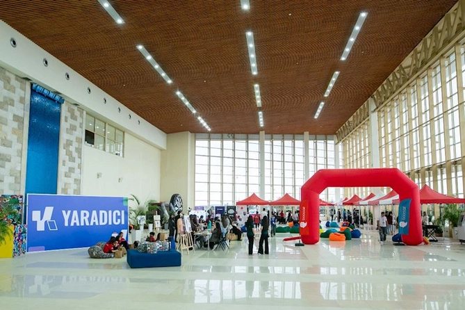 Yaradıcı Mərkəz STEAM Azərbaycan Festivalında çıxış edir — FOTOLAR