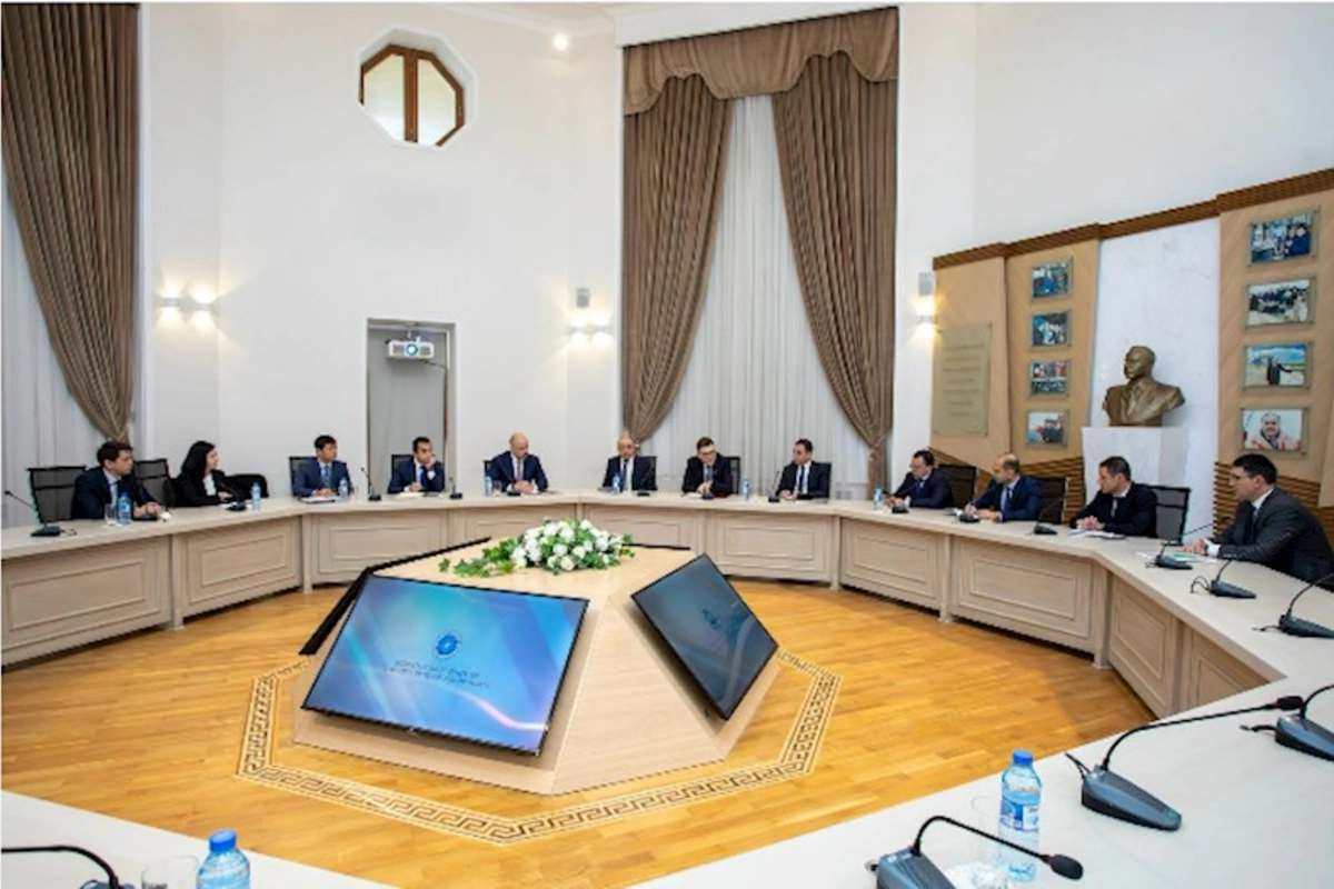 Energetika Nazirliyində “Yaşıl Dəhliz Birliyi”nin ümumi yığıncağı keçirilib — FOTOLAR