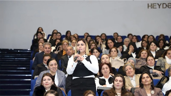 ETİHİ-nin regional iclasında birbaşa dialoq və əməkdaşlıq müzakirə edilib — FOTOLAR ETİHİ-nin regional iclasında birbaşa dialoq və əməkdaşlıq müzakirə edilib — FOTOLAR