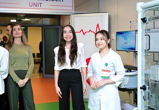Yeni Klinikada Yeni Robotik Reabilitasiya və Sümük İliyi Transplantasiyası mərkəzlərinin açılış mərasimi olub — FOTOLAR