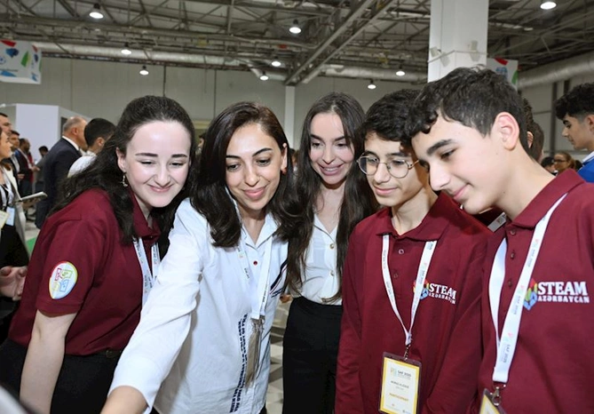 Leyla Əliyeva Beynəlxalq STEAM Azərbaycan Festivalını ziyarət edib — FOTOLAR