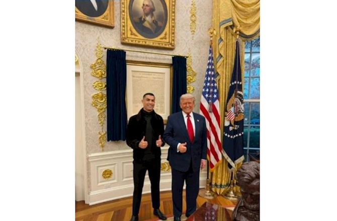 Ağ Ev Ronaldu ilə Trampı tarixin ən böyük iki şəxsi adlandırıb — FOTO
