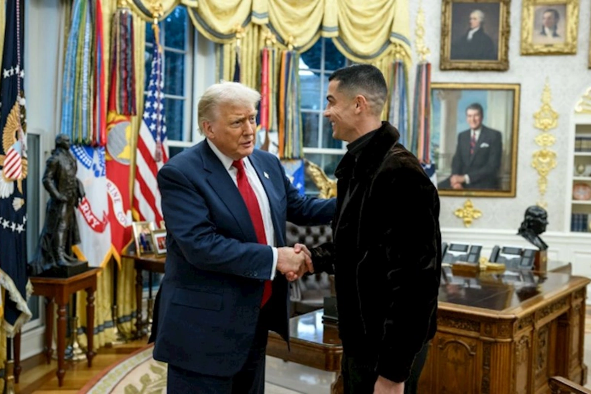 Ağ Ev Ronaldu ilə Trampı tarixin ən böyük iki şəxsi adlandırıb — FOTO