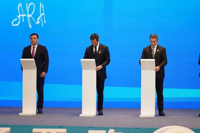 ADY-nin nümayəndə heyəti Çində beynəlxalq forumda iştirak edib — FOTOLAR