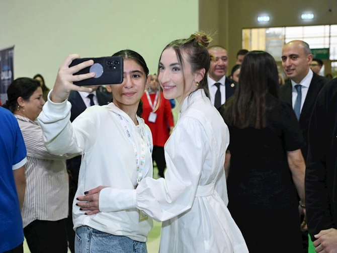 Leyla Əliyeva Beynəlxalq STEAM Azərbaycan Festivalını ziyarət edib — FOTOLAR