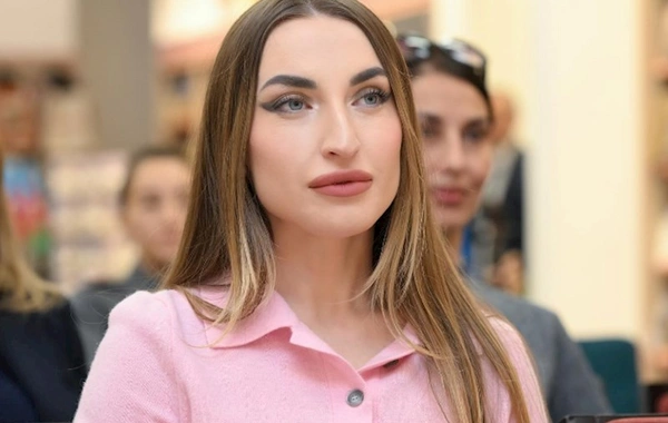 Alyona Əliyeva Daş Salnamə Muzeyindən paylaşım edib - FOTO