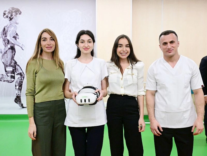 Yeni Klinikada Yeni Robotik Reabilitasiya və Sümük İliyi Transplantasiyası mərkəzlərinin açılış mərasimi olub — FOTOLAR