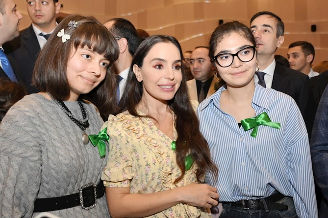 Leyla Əliyeva “EcoMind 2025” konfransında iştirak etdi — FOTOLAR Leyla Əliyeva “EcoMind 2025” konfransında iştirak etdi — FOTOLAR