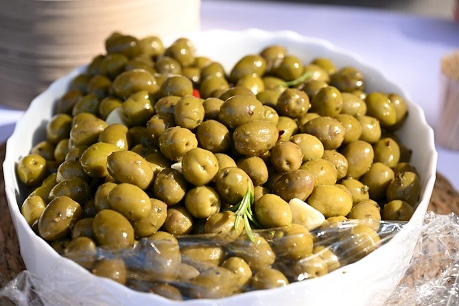 İçərişəhərdə Zeytun Festivalı davam edir — FOTOLAR