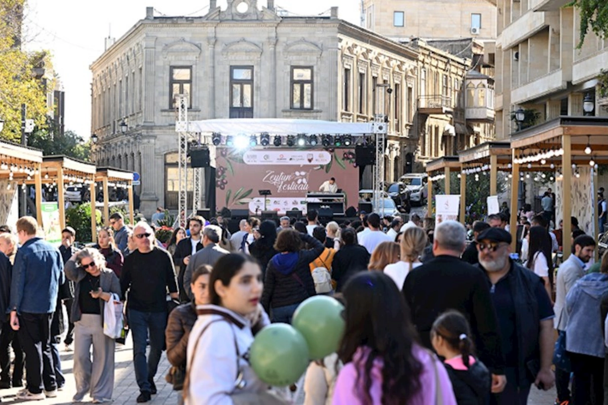 İçərişəhərdə Zeytun Festivalı davam edir — FOTOLAR