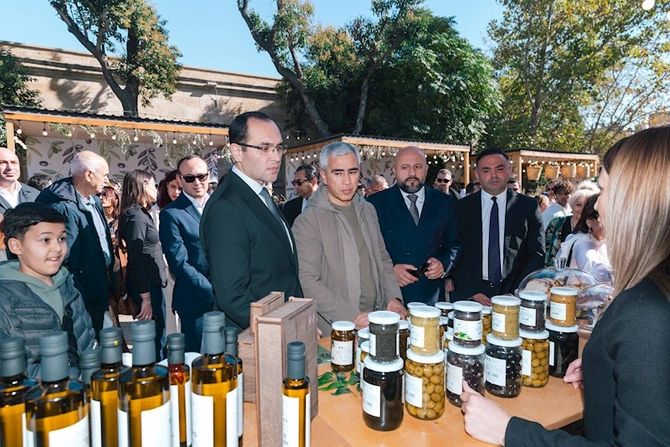İçərişəhərdə Zeytun Festivalı davam edir — FOTOLAR