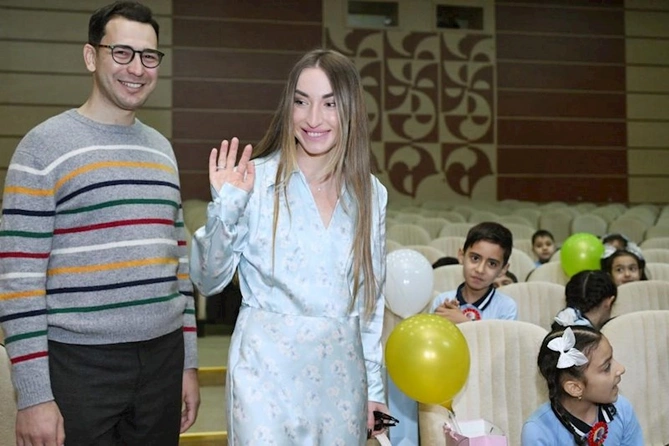 Prezidentin qızı və gəlini festivalda — FOTOLAR