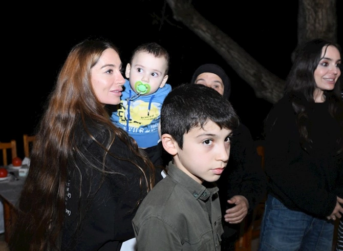 Prezidentin qızları Pəncəli Teymurovun evində — FOTOLAR Prezidentin qızları Pəncəli Teymurovun evində — FOTOLAR