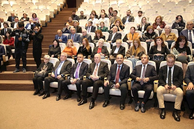 Professor İbrahim Yıldırımın xatirəsinə həsr olunmuş anım tədbiri keçirilib — FOTOLAR Professor İbrahim Yıldırımın xatirəsinə həsr olunmuş anım tədbiri keçirilib — FOTOLAR