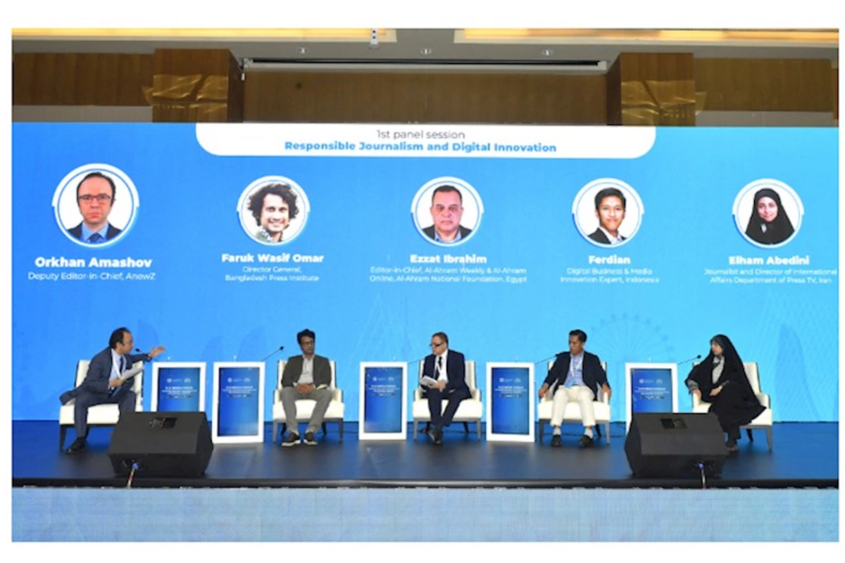 D-8 Media Forumunda “Məsuliyyətli jurnalistika və rəqəmsal innovasiya” mövzusu müzakirə edilib
