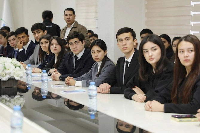Daşkənddə Özbəkistan–Azərbaycan Gənclər Konfransı keçirilib — FOTOLAR Daşkənddə Özbəkistan–Azərbaycan Gənclər Konfransı keçirilib — FOTOLAR