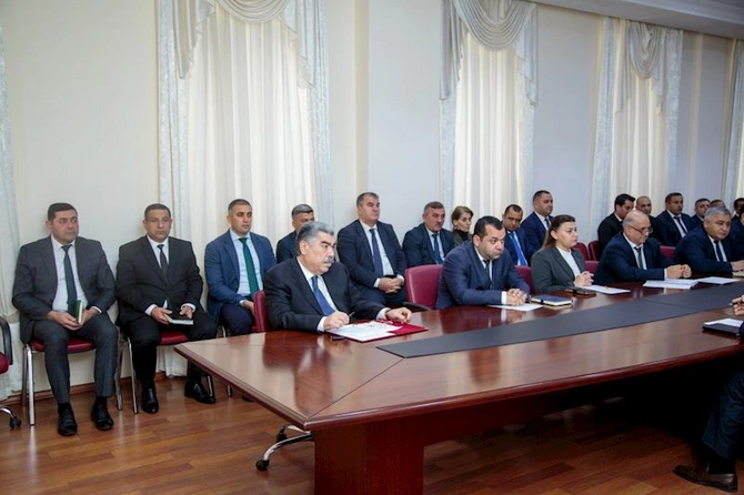 Salyanın icra başçısı fərdi qəbul keçirdi, vətəndaşların müraciətlərini dinlədi — FOTOLAR Salyanın icra başçısı fərdi qəbul keçirdi, vətəndaşların müraciətlərini dinlədi — FOTOLAR