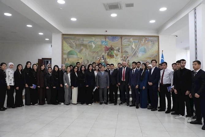 Daşkənddə Özbəkistan–Azərbaycan Gənclər Konfransı keçirilib — FOTOLAR Daşkənddə Özbəkistan–Azərbaycan Gənclər Konfransı keçirilib — FOTOLAR